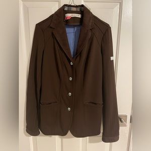 Gorgeous Brown Animo Show Coat